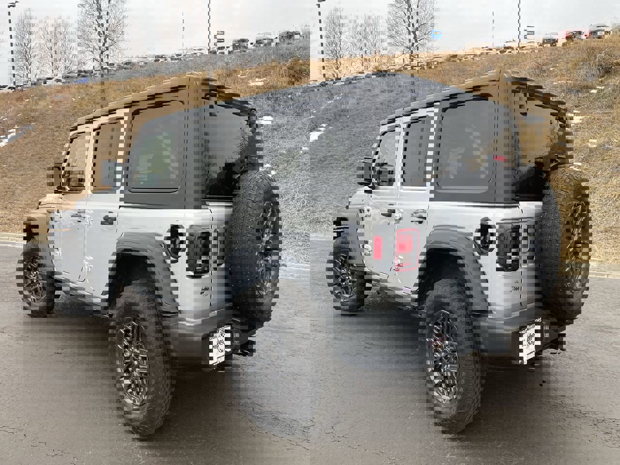 Used 2024 Jeep Wrangler Sport S image 5