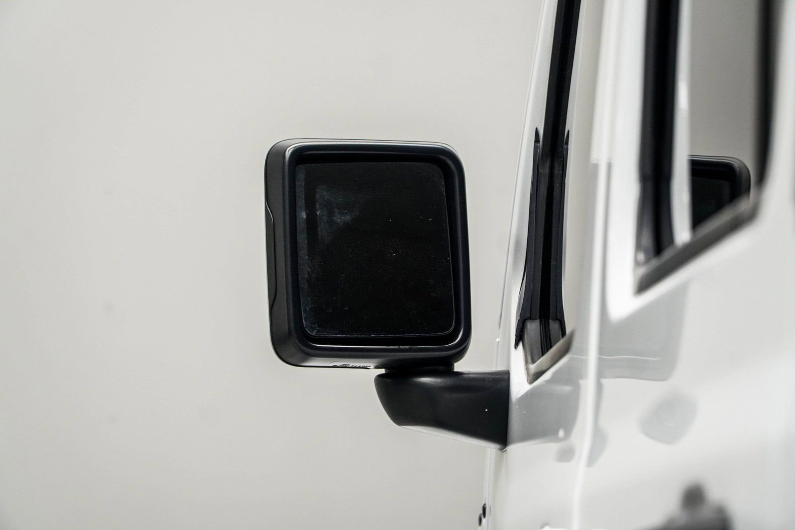 Used 2023 Jeep Gladiator Overland w/ LED Lighting Group image 13