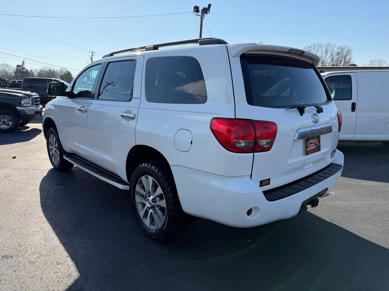 Used 2017 Toyota Sequoia Limited w/ Safety & Convenience Package AWD/4WD image 6