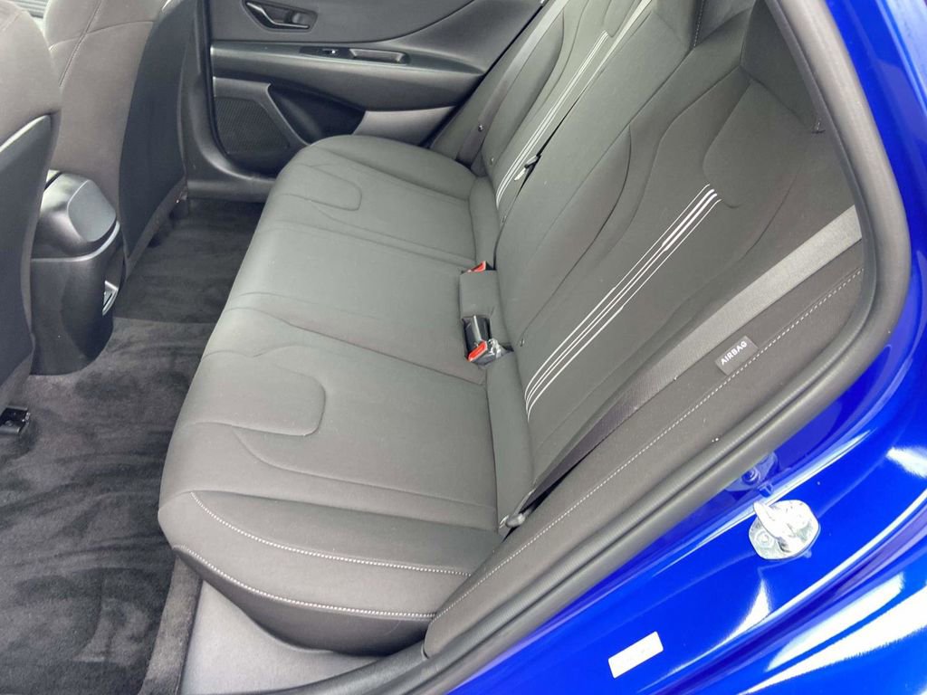 Certified 2025 Hyundai Elantra Sport image 14