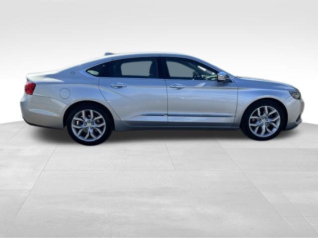 Used 2017 Chevrolet Impala Premier FWD image 2