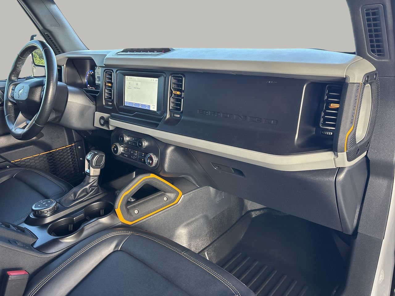 Used 2022 Ford Bronco Badlands image 11