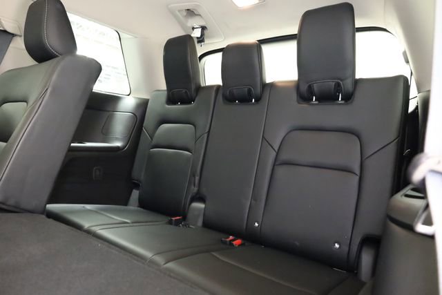 Used 2023 Nissan Pathfinder SL AWD/4WD image 29