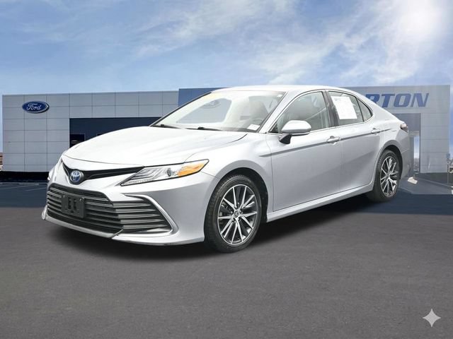 Used 2024 Toyota Camry XLE FWD image 6