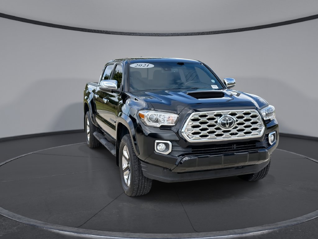 Used 2021 Toyota Tacoma TRD Sport w/ Technology Package RWD image 12