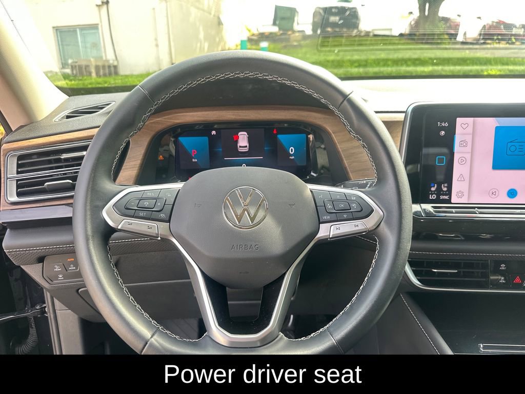 Used 2025 Volkswagen Atlas SE w/ Panoramic Sunroof Package FWD image 15