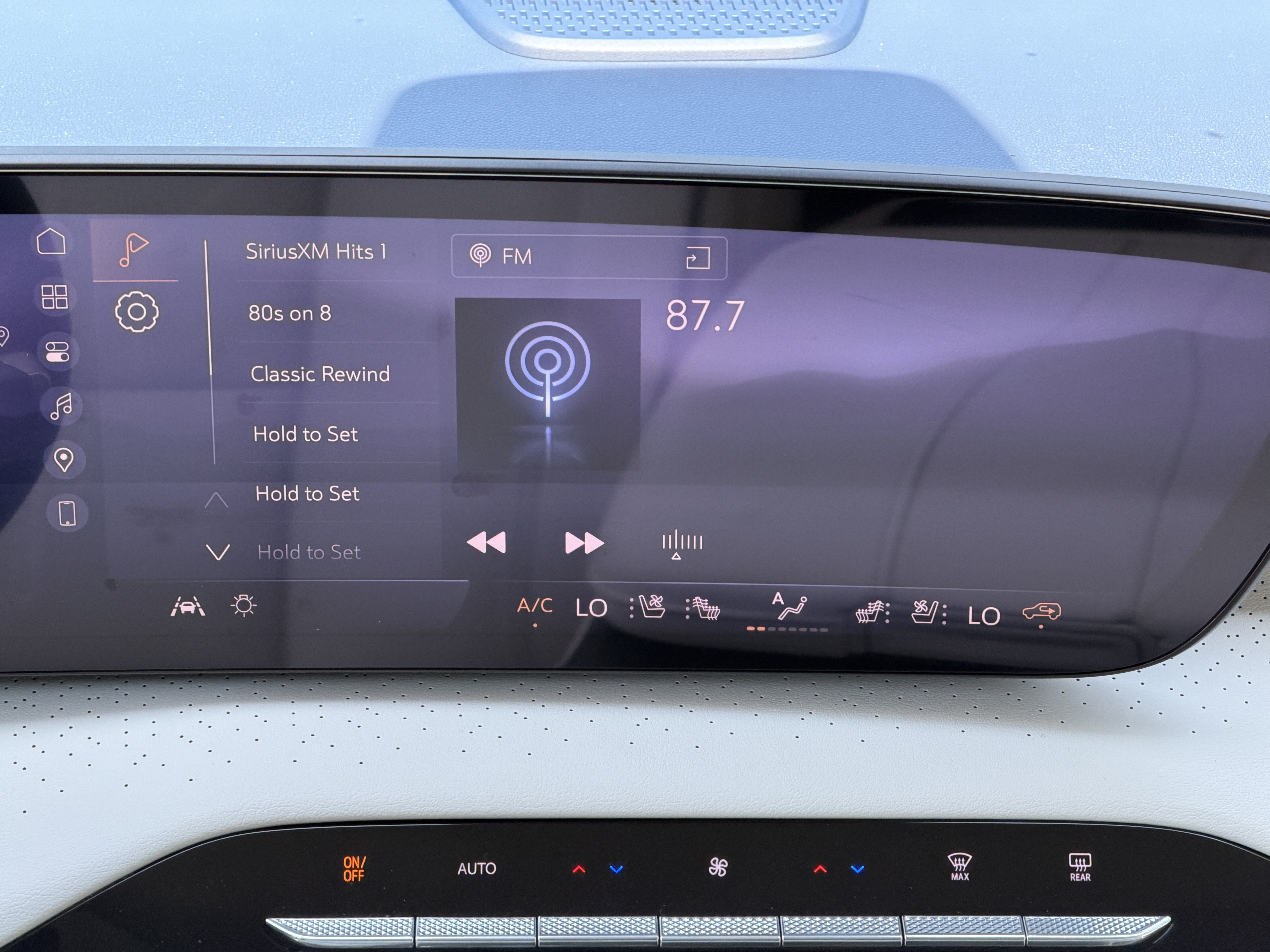 New 2026 Buick Enclave Avenir w/ Super Cruise Package FWD image 30