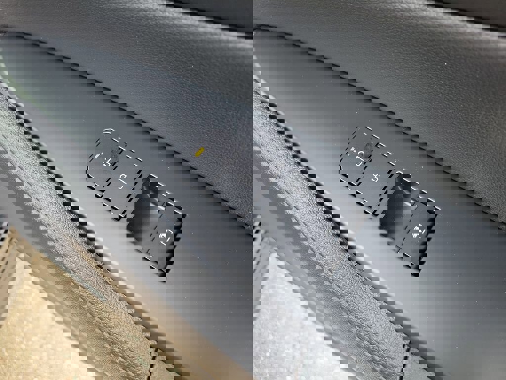 New 2026 Kia Sportage EX w/ EX Panoramic Sunroof Package image 11