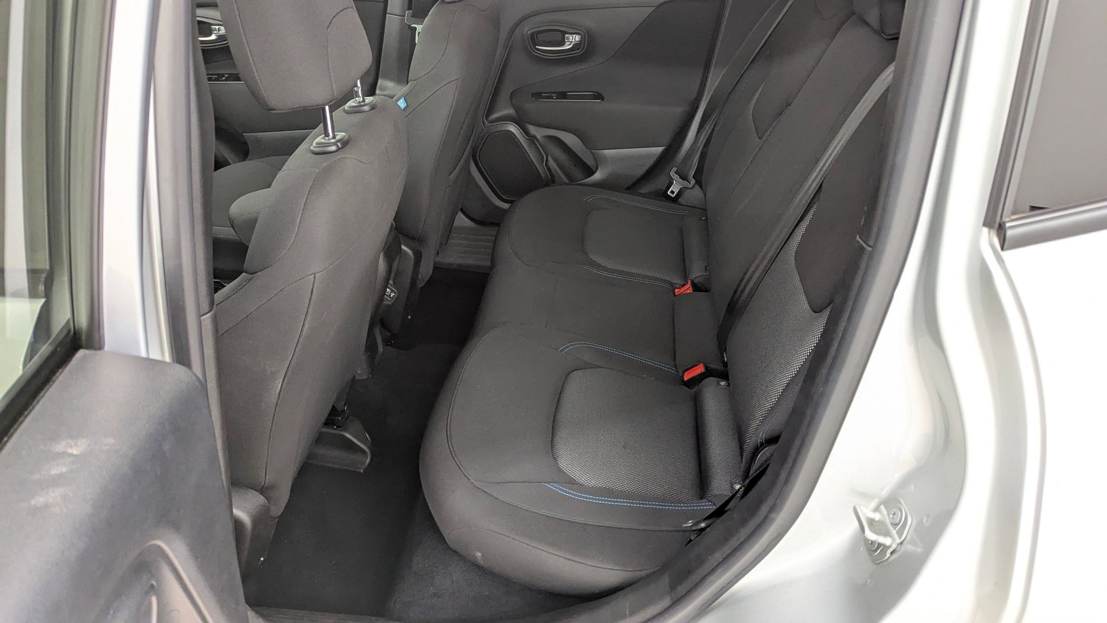 Used 2021 Jeep Renegade Latitude image 14