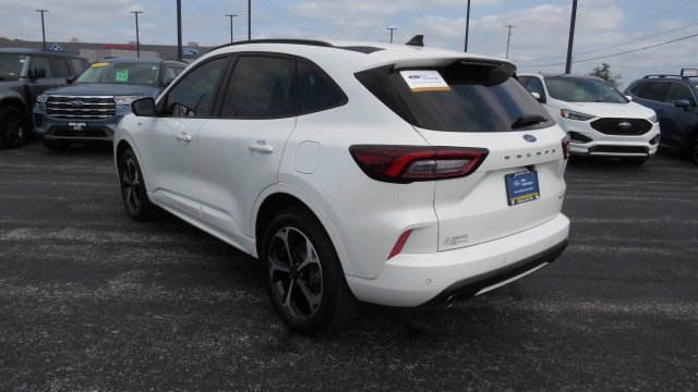 Certified 2023 Ford Escape ST-Line Select w/ Tech Pack #2 image 5