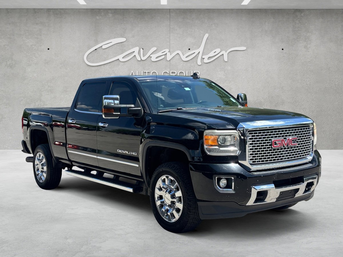Used 2016 GMC Sierra 2500 Denali w/ Duramax Plus Package image 2
