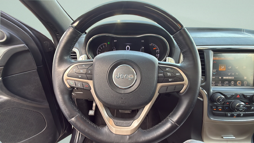 Used 2014 Jeep Grand Cherokee Overland AWD/4WD image 21