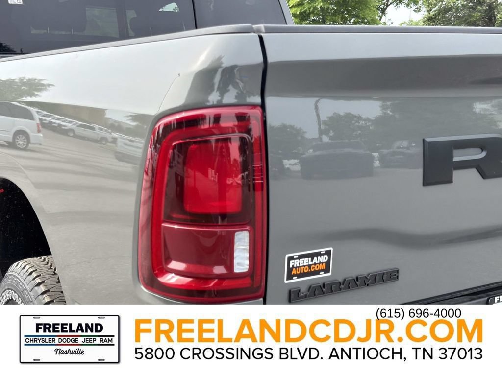 New 2026 RAM 2500 Laramie AWD/4WD image 12