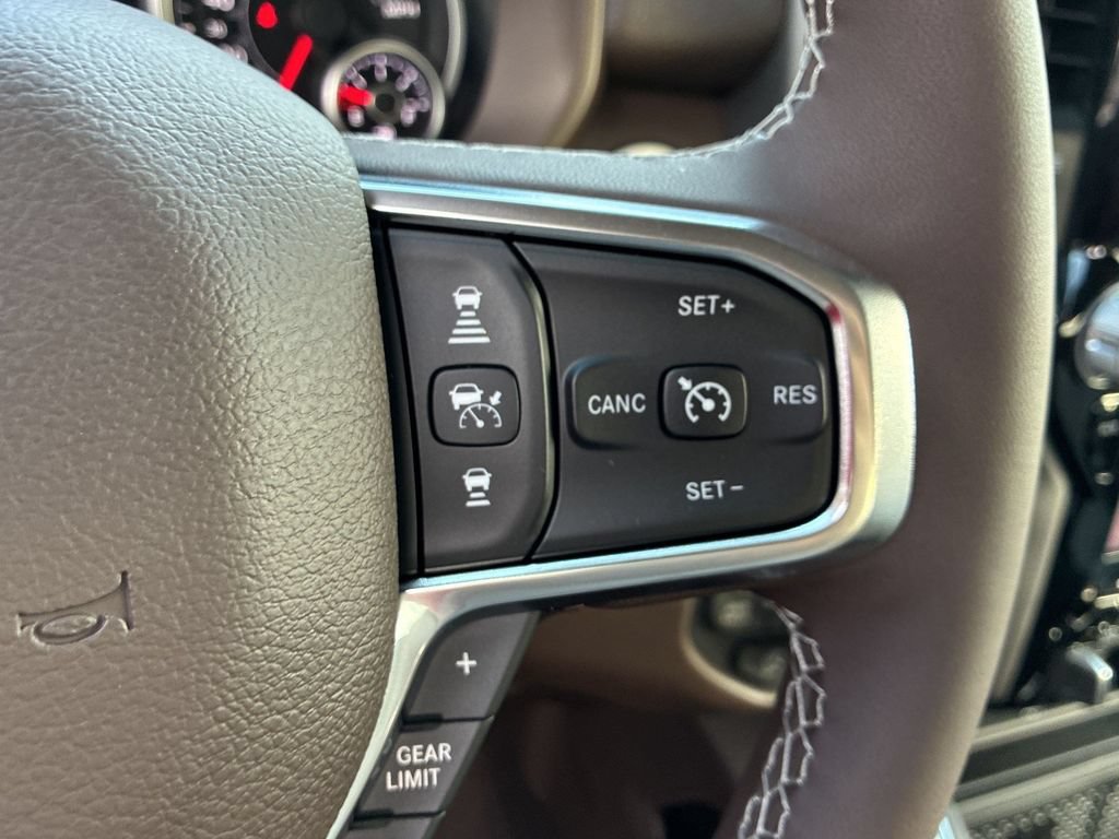 New 2027 RAM 1500 Laramie w/ Laramie Preferred Package AWD/4WD image 18