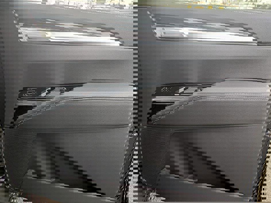 New 2026 Cadillac Escalade 4WD image 32