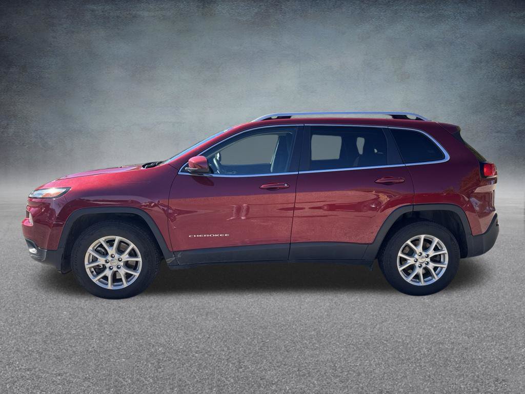 Used 2015 Jeep Cherokee Latitude w/ Cold Weather Group AWD/4WD image 3