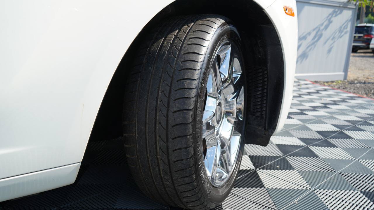 Used 2011 Rolls-Royce Ghost RWD image 31