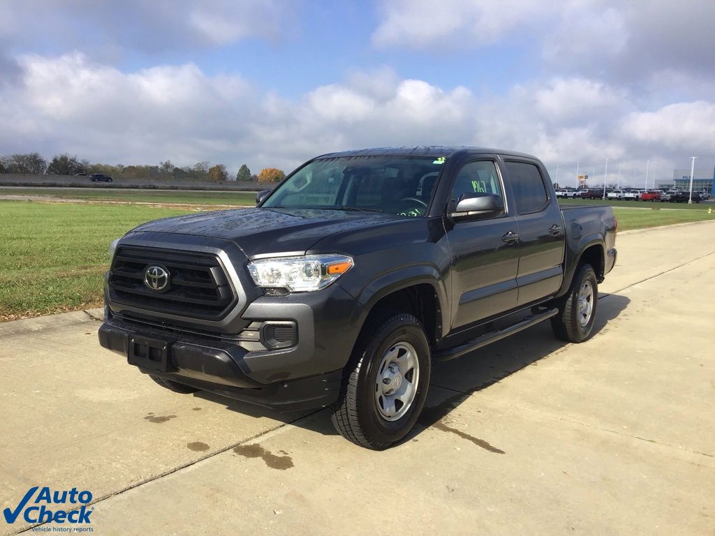 Used 2022 Toyota Tacoma SR image 8