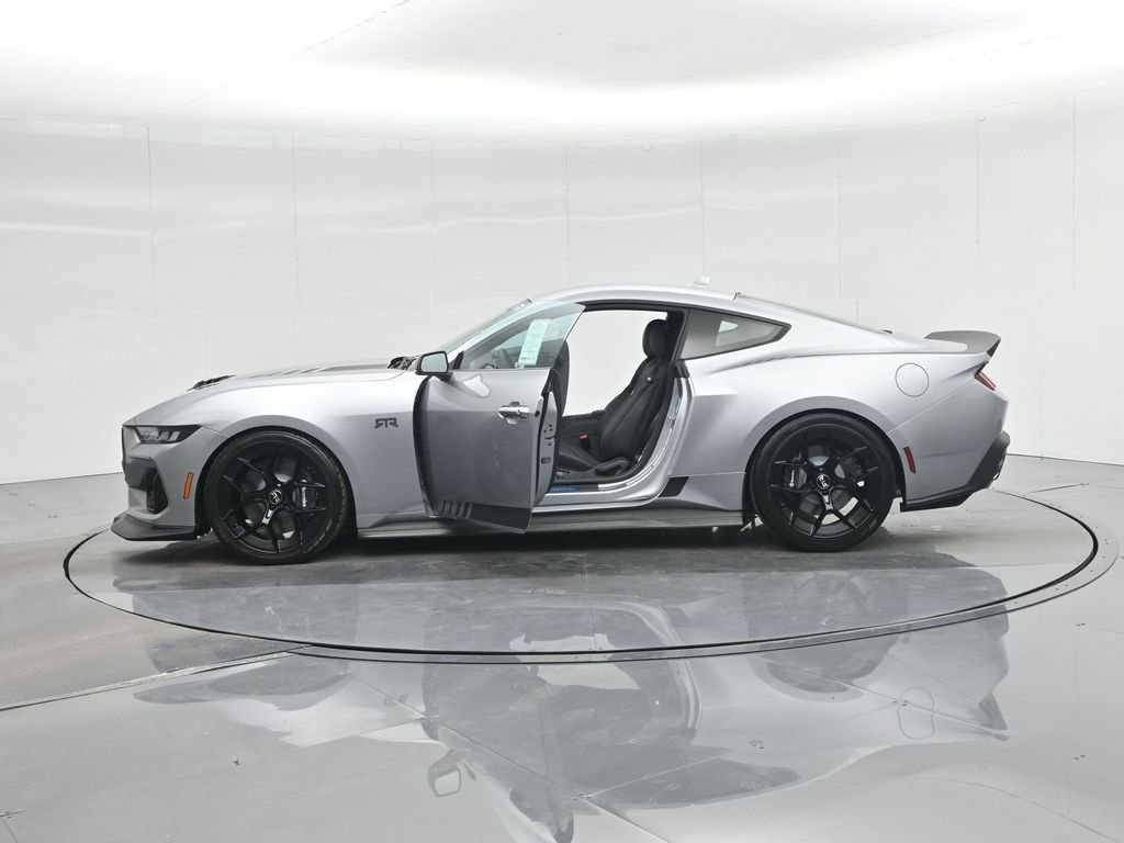 New 2025 Ford Mustang GT Premium w/ GT Performance Package image 4