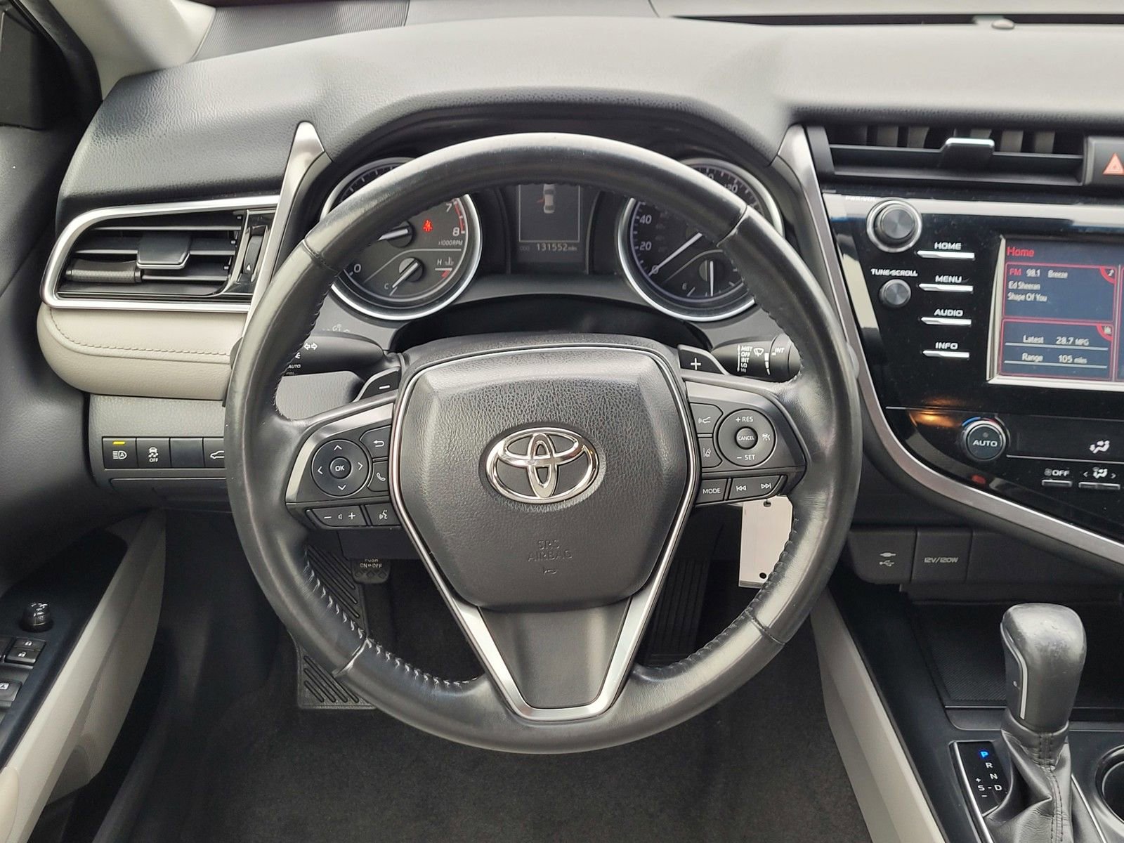 Used 2018 Toyota Camry SE FWD image 12