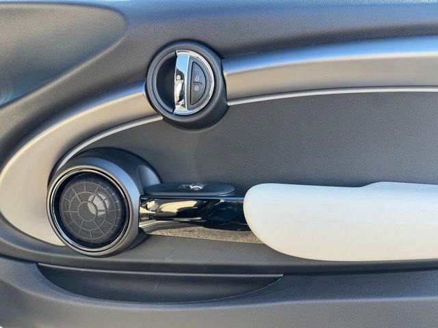 Used 2024 MINI Cooper SE image 25