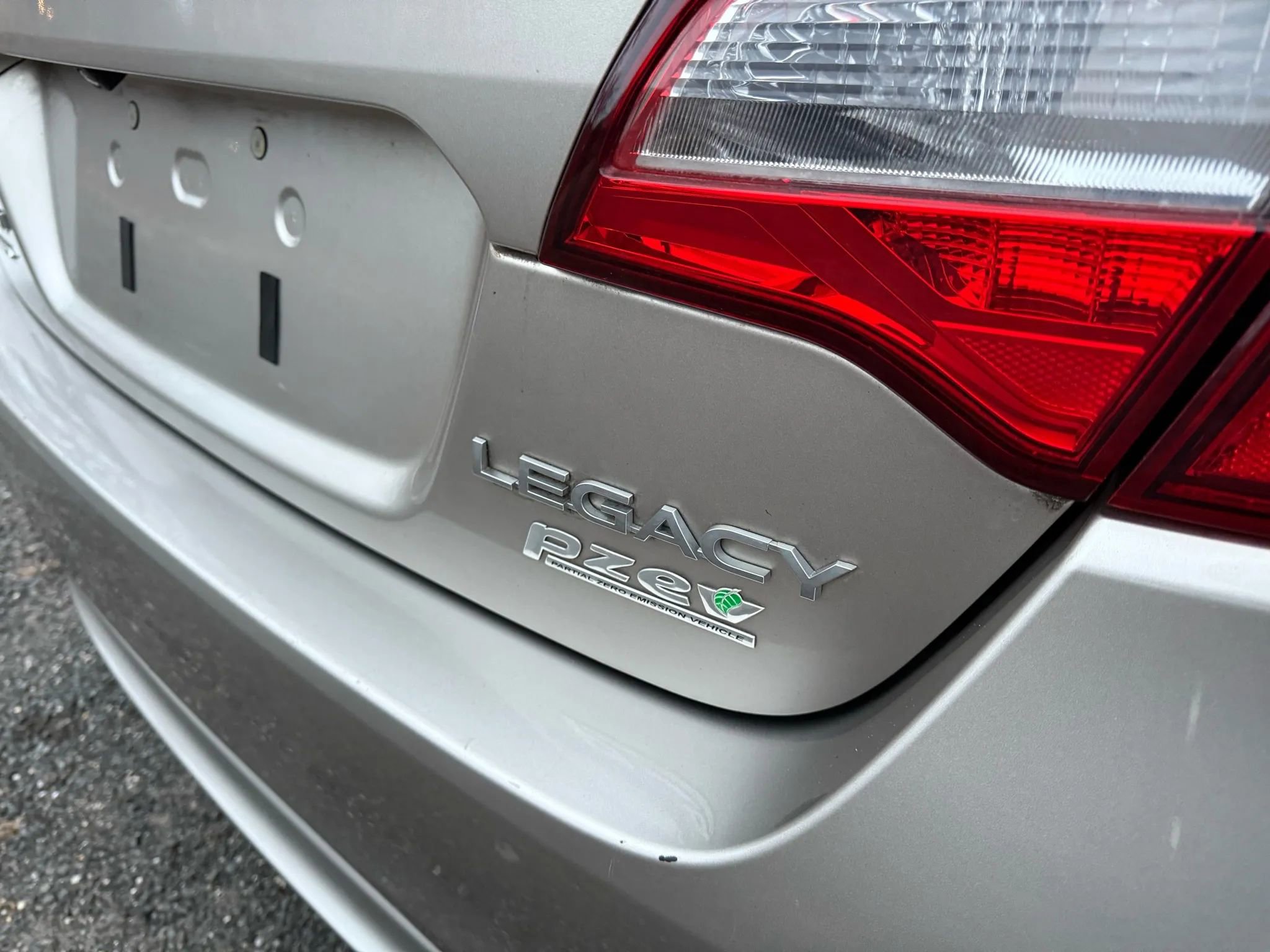 Used 2015 Subaru Legacy 2.5i image 10