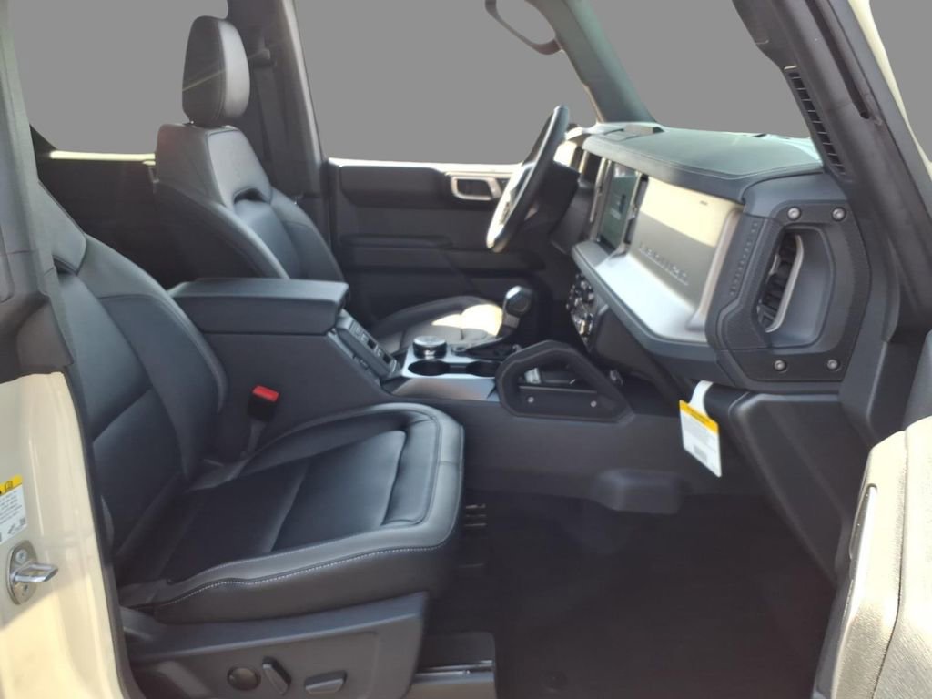 New 2026 Ford Bronco Outer Banks image 13