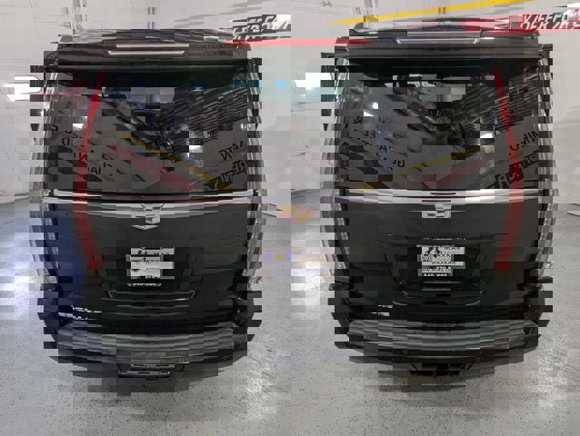 Used 2016 Cadillac Escalade Luxury image 14