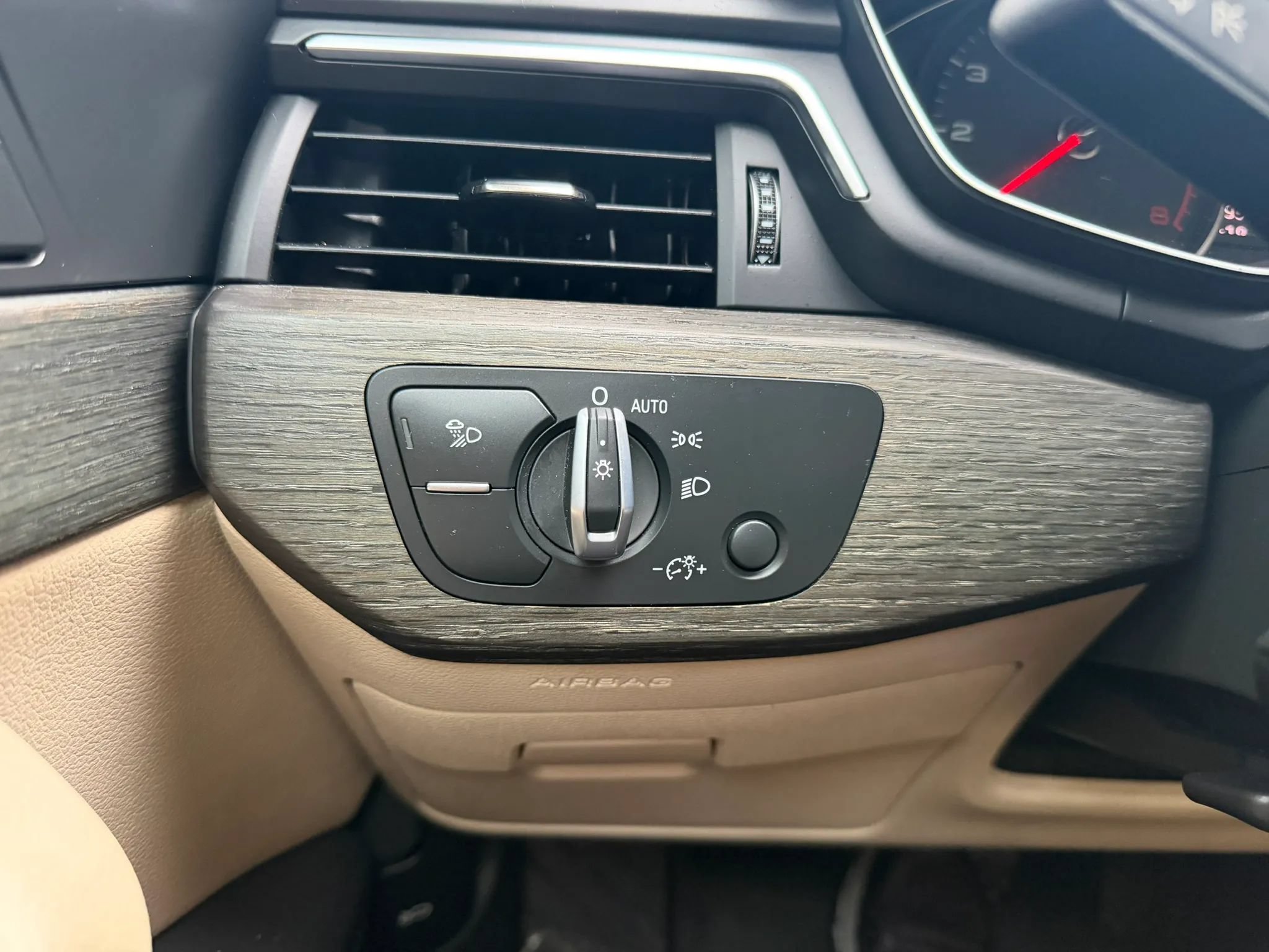 Used 2019 Audi A4 2.0T Premium w/ Convenience Package FWD image 26