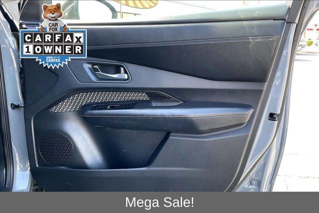 Used 2025 Nissan Ariya FWD image 23