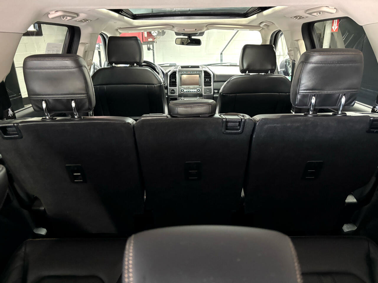 Used 2019 Ford Expedition Platinum image 23