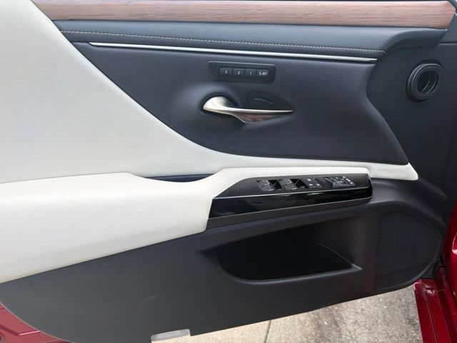 Used 2024 Lexus ES 350 w/ Technology Package FWD image 28