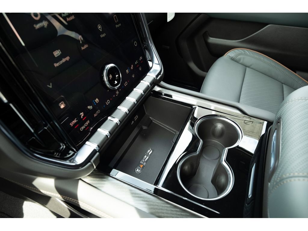 New 2026 GMC Yukon XL AT4 w/ AT4 Premium Package image 26