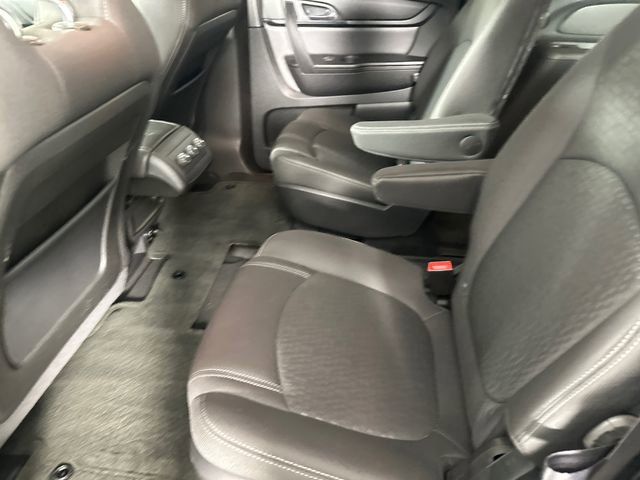 Used 2015 GMC Acadia SLE image 17