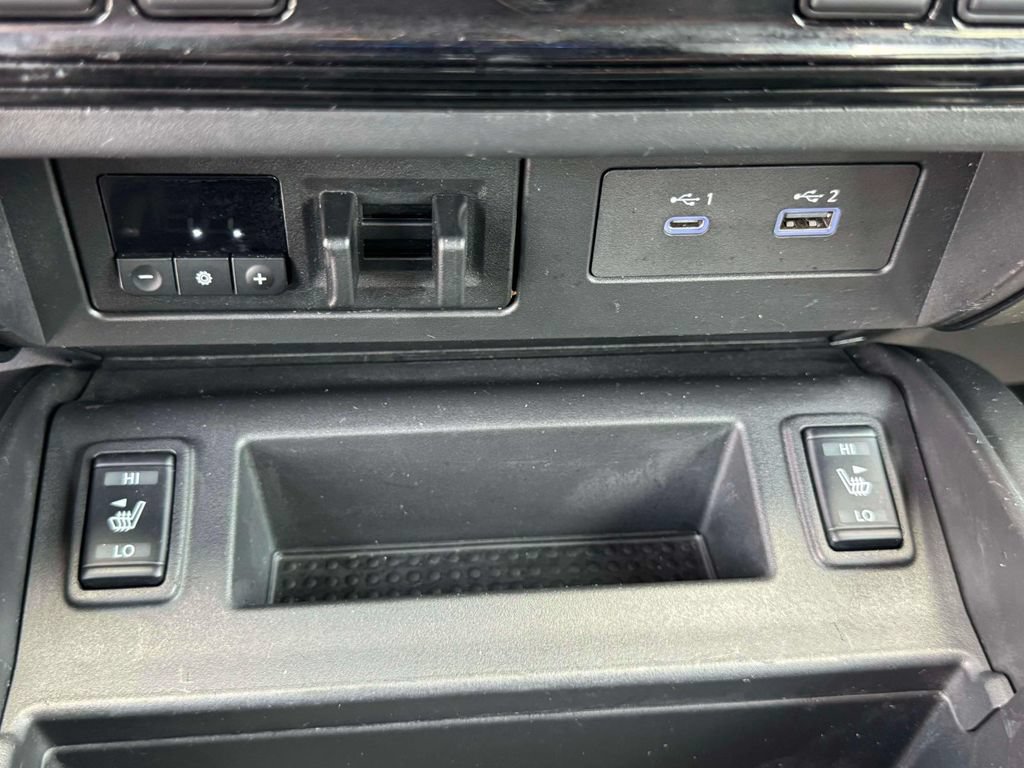 Used 2021 Nissan Titan PRO-4X w/ Pro-4x Convenience Package AWD/4WD image 30