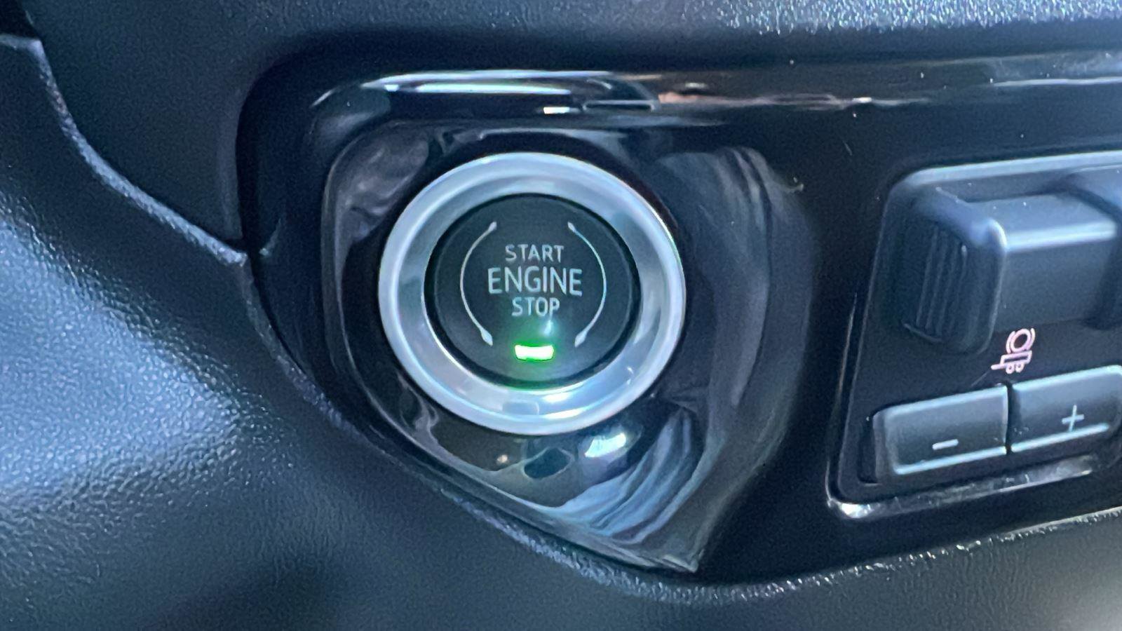 Used 2023 GMC Sierra 1500 SLE image 19