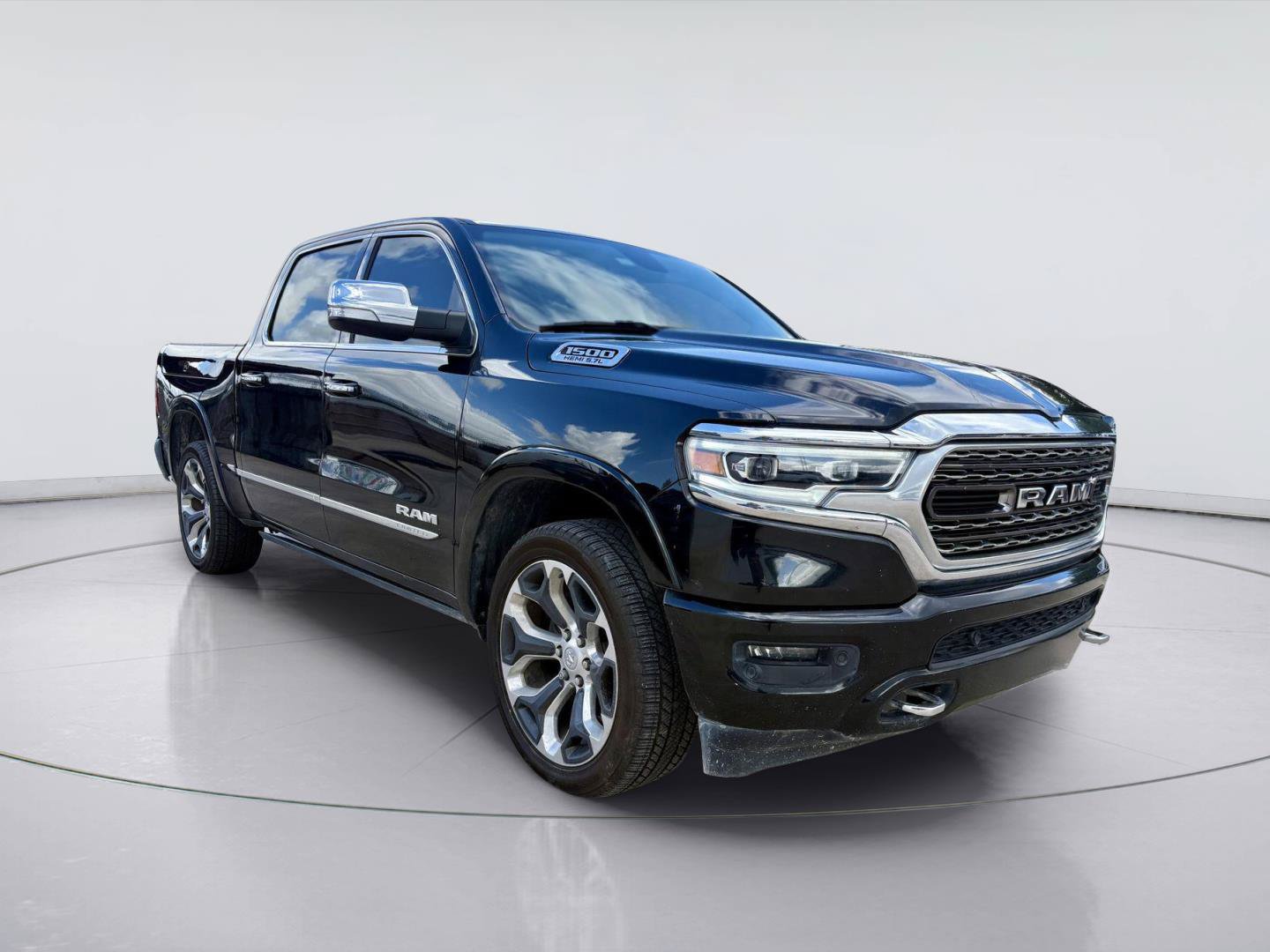 Used 2019 RAM 1500 Limited w/ Body Color Bumper Group