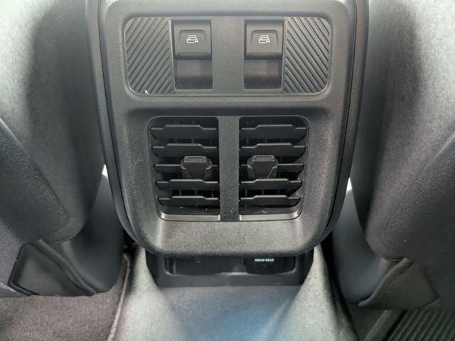 Used 2025 Ford Bronco Badlands image 18