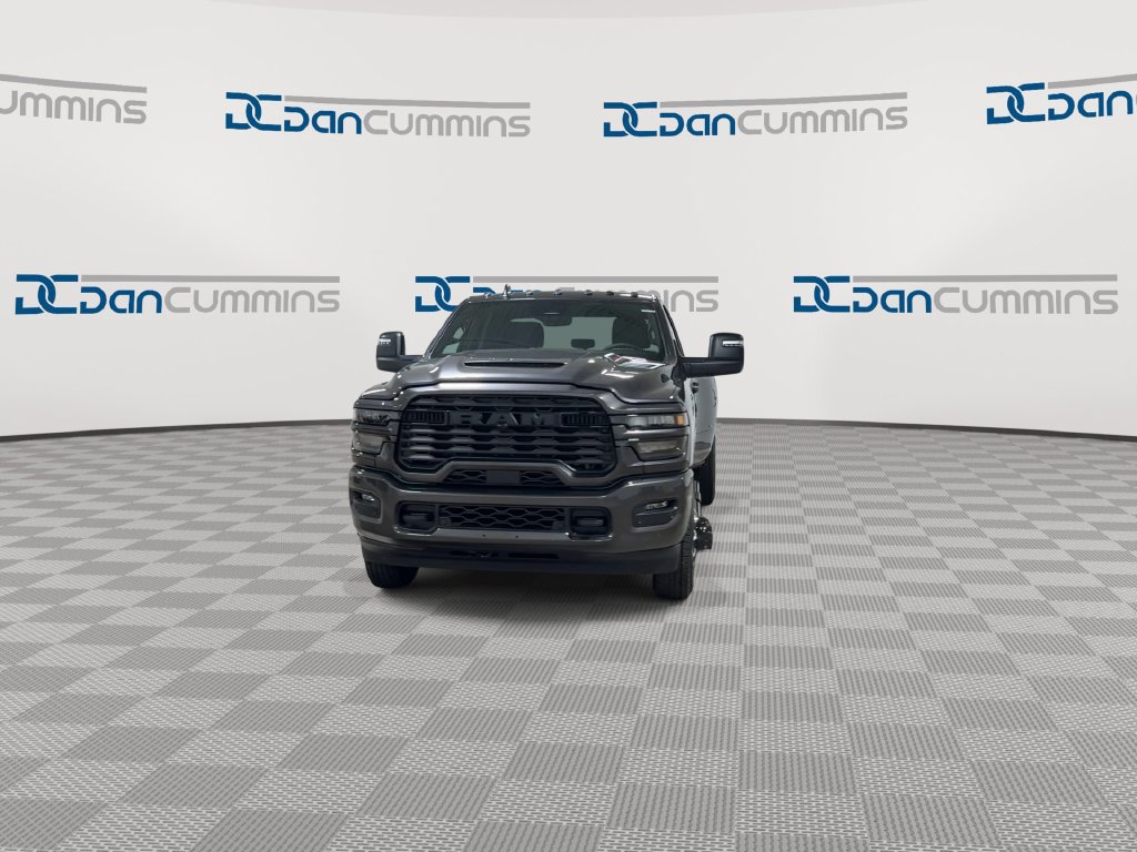 New 2026 RAM 3500 Big Horn AWD/4WD image 4