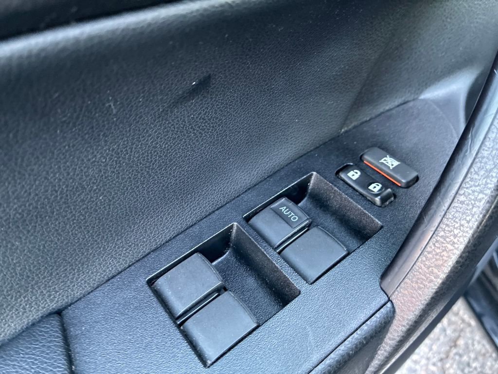 Used 2016 Toyota Corolla L image 11