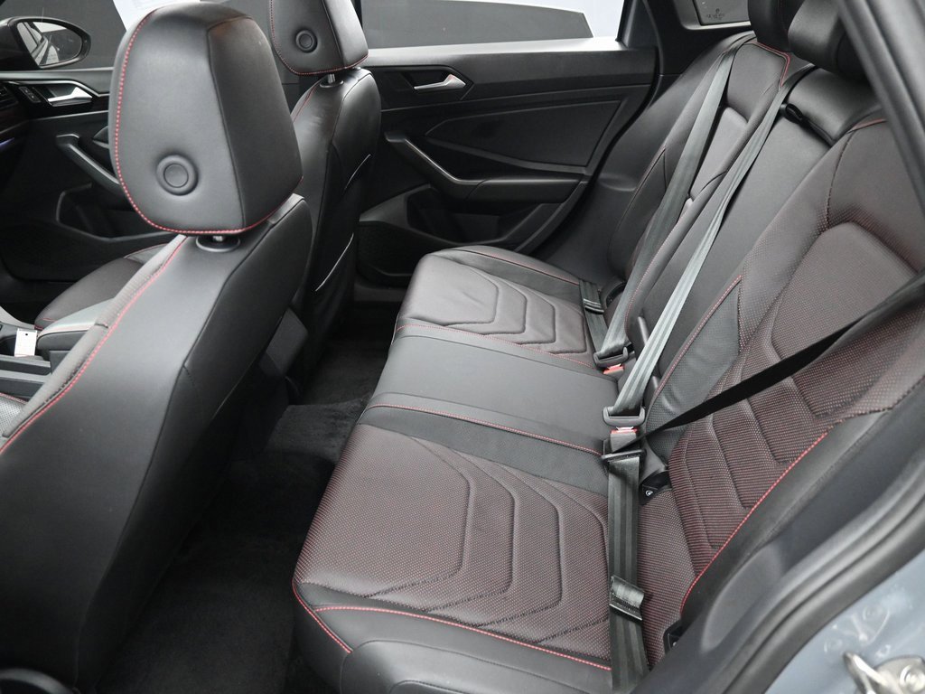 Used 2024 Volkswagen Jetta GLI Autobahn image 28