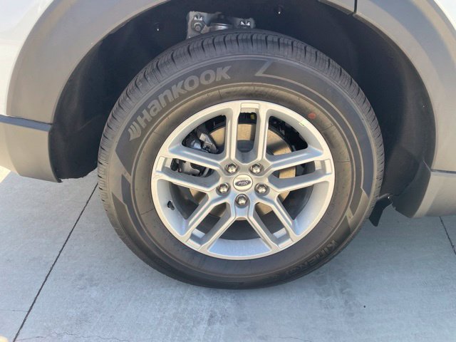 New 2026 Ford Explorer Active w/ Active Comfort Package RWD image 32