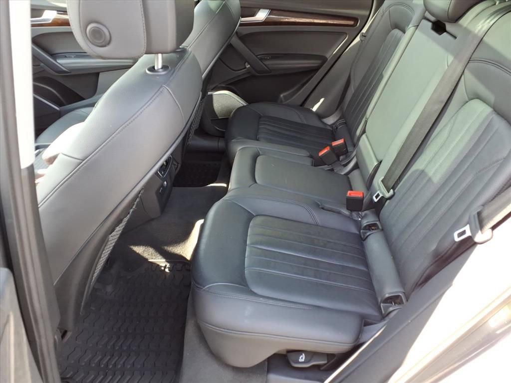 Used 2020 Audi Q5 2.0T Premium Plus w/ Premium Plus Package image 14