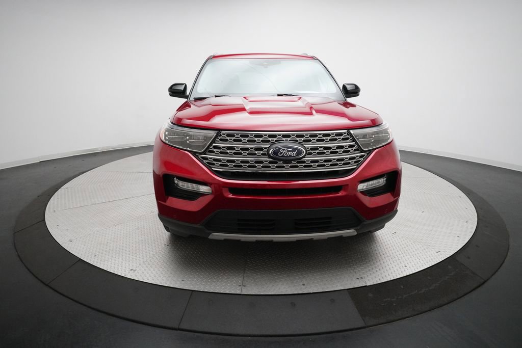 Used 2023 Ford Explorer Limited w/ Equipment Group 301A AWD/4WD image 11