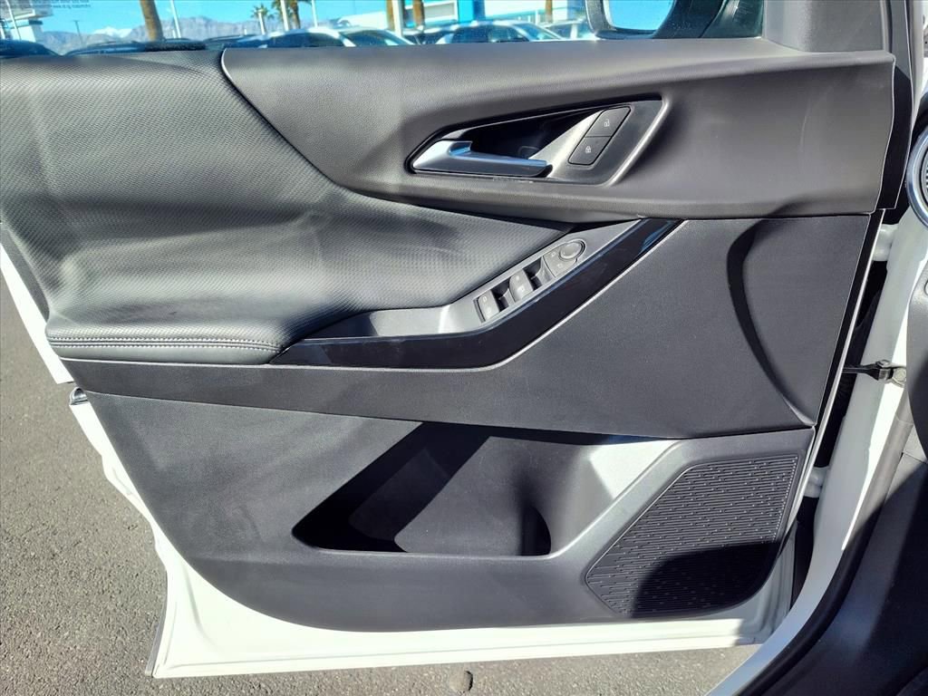 New 2026 Chevrolet Equinox LT w/ Midnight Edition image 10