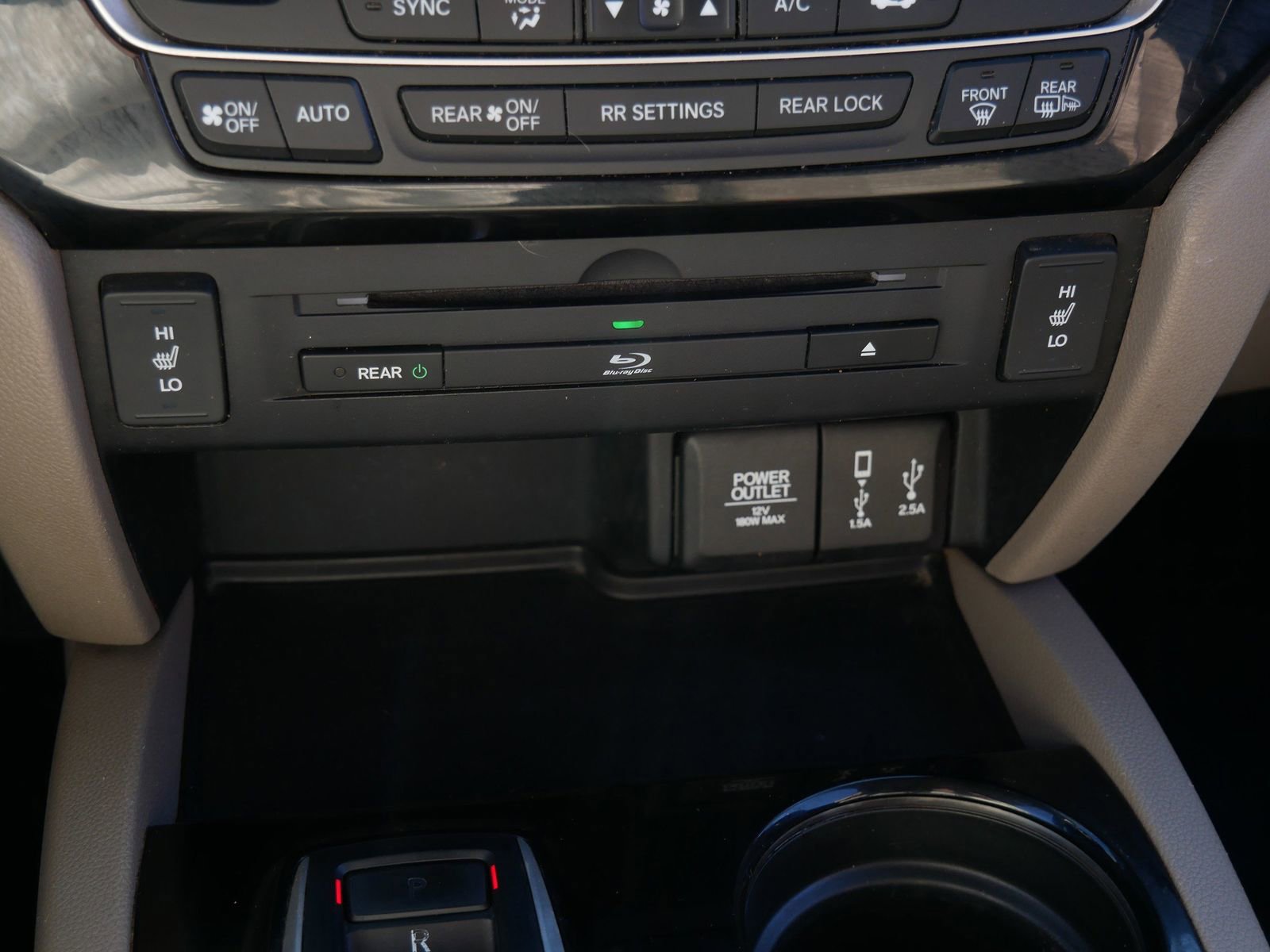 Used 2017 Honda Pilot Touring image 22