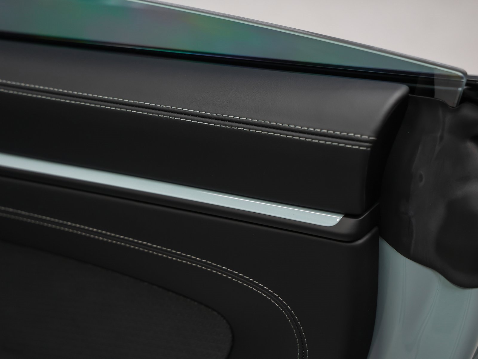 Used 2025 Porsche 911 Targa 4 GTS image 41