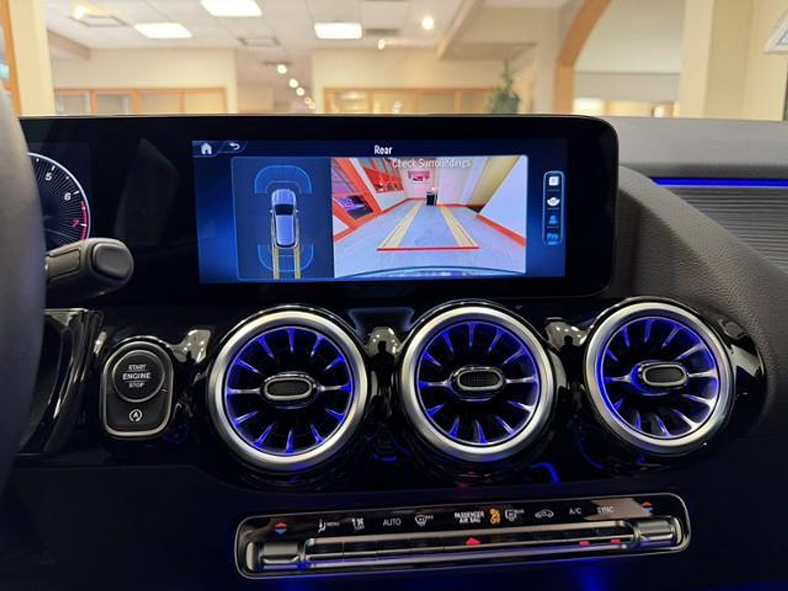 Used 2025 Mercedes-Benz GLA 250 image 15