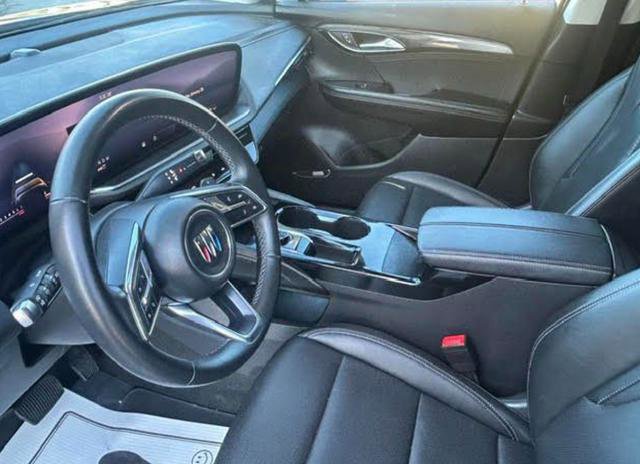 Used 2024 Buick Envision Preferred image 5