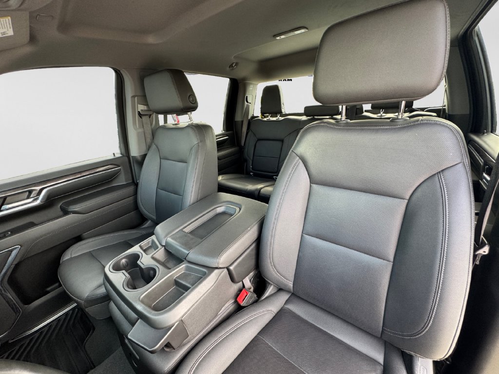 Used 2024 Chevrolet Silverado 2500 LTZ AWD/4WD image 19